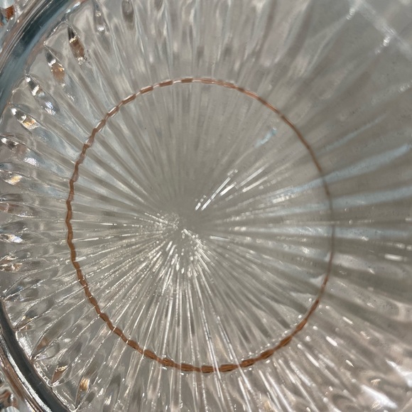 Anthropologie Vibes- Vintage pink Anchor Hocking depression glass dish-lace edge - Picture 6 of 6